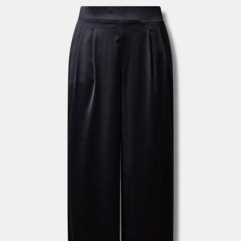 Torrid - Wide Leg Satin High Rise Pant in Deep Black - Picture 9 of 9